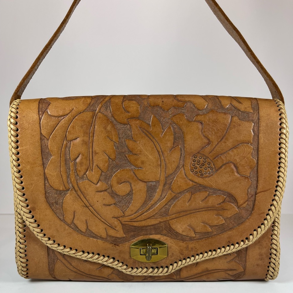 Vintage Mexican hand tooled leather purse